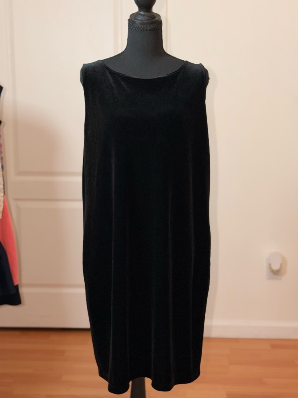 Chico's Design Black Quiet Luxury Sleeveless Velvet Maxi Shift Dress
